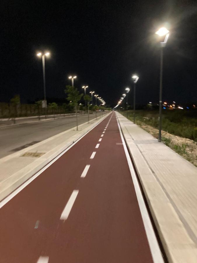 Uple Family Bike Apartment Lecce Bagian luar foto