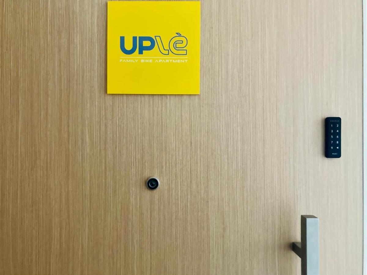 Uple Family Bike Apartment Lecce Bagian luar foto