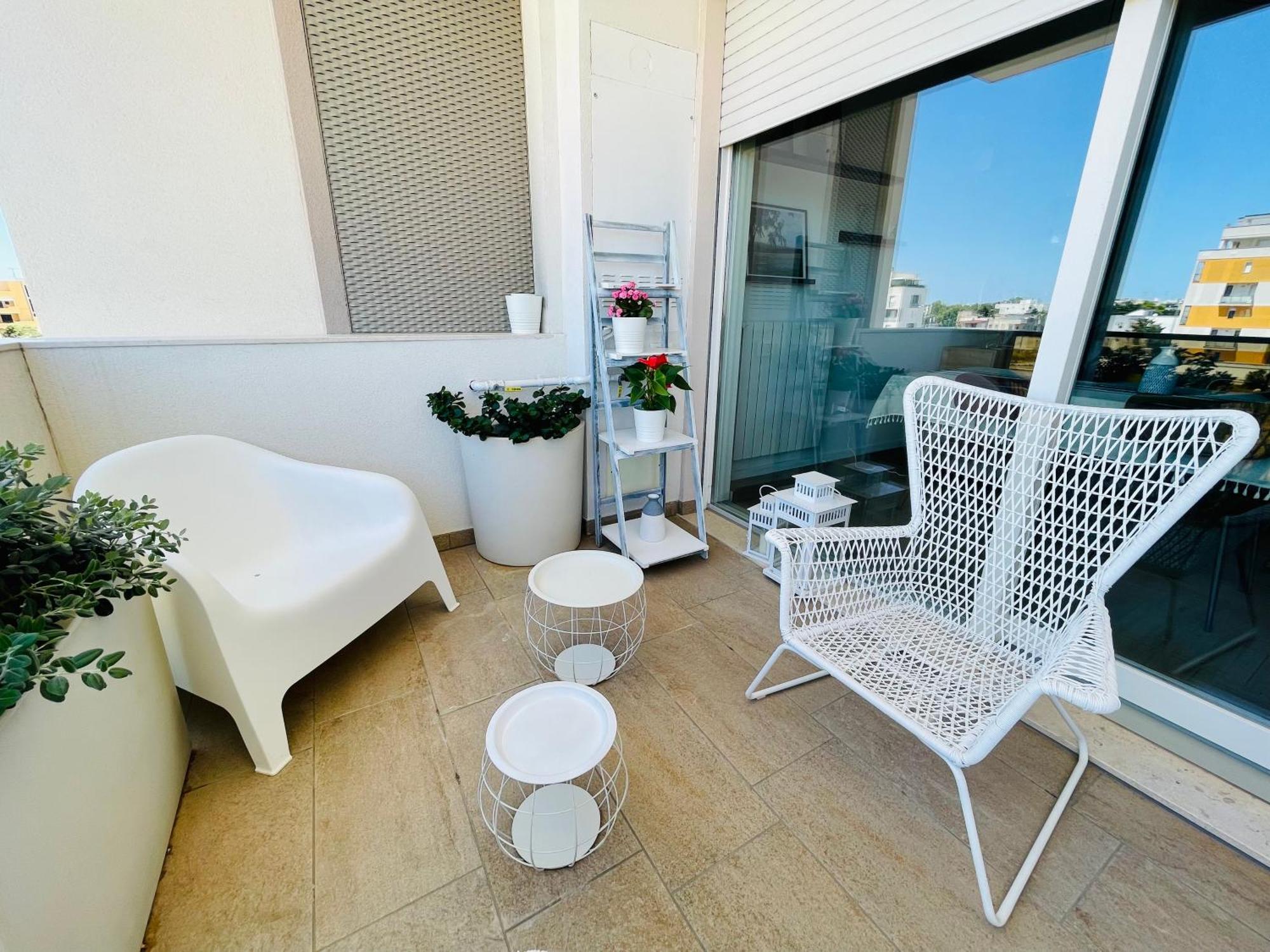 Uple Family Bike Apartment Lecce Bagian luar foto
